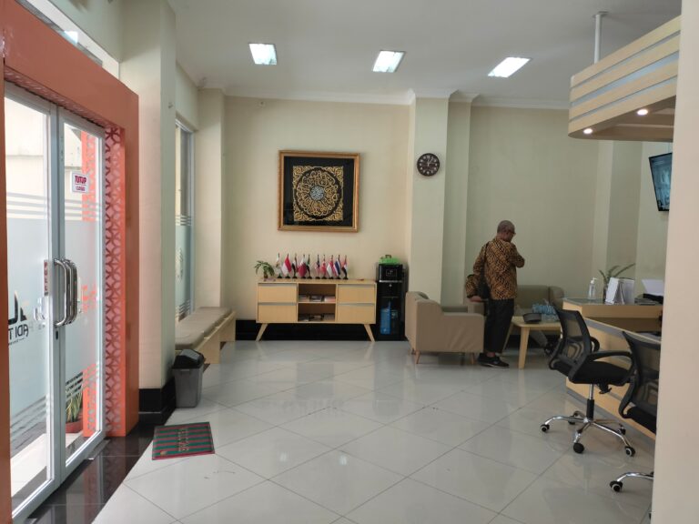 kantor farayatours-2